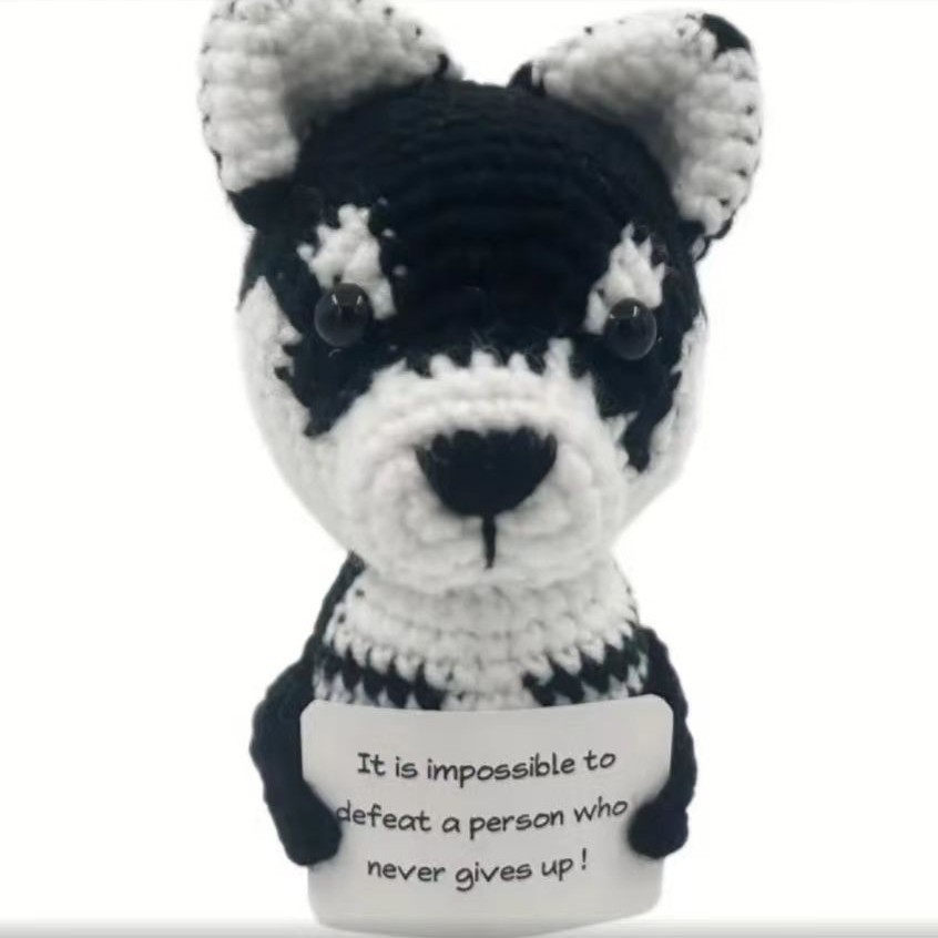 国境を越えてアマゾンの毛糸を販売している手作りのニット鉤織動物ペンギンは積極的に面白い減圧人形が座っている