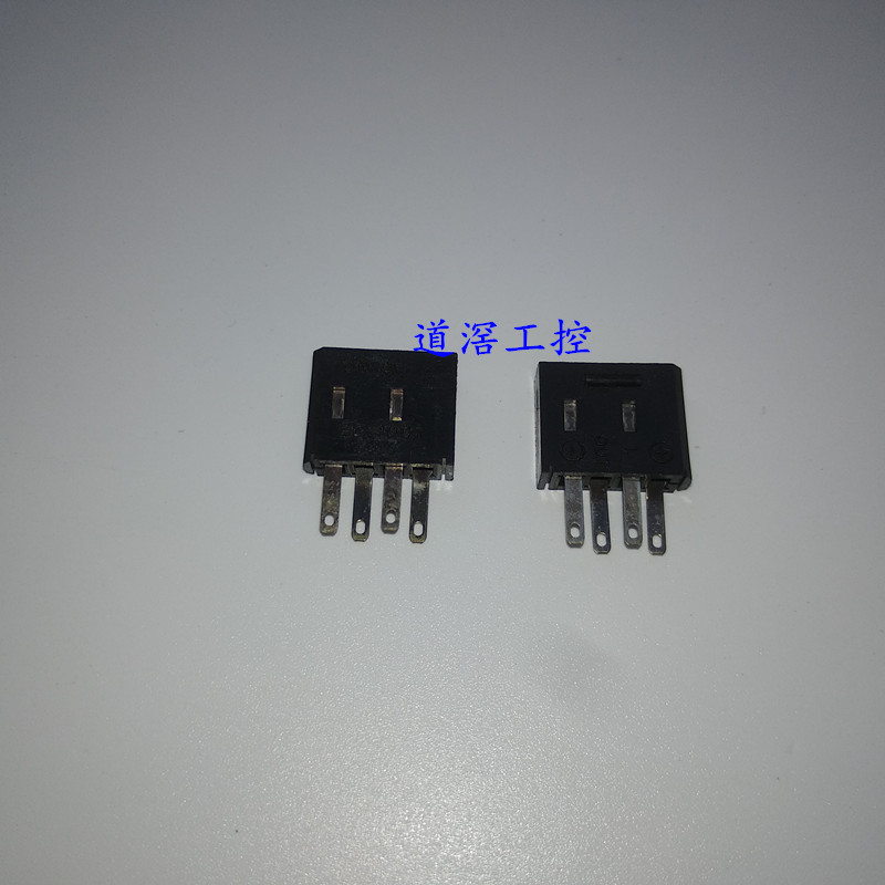 EE-1001-1   欧姆龙Omron光电开关接插件