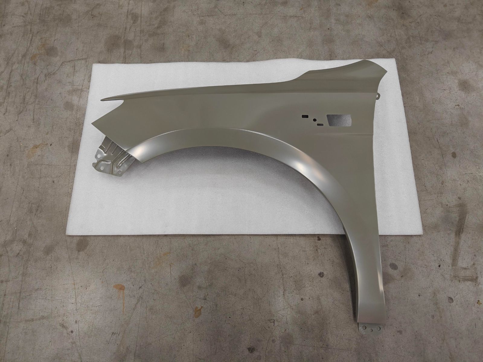 Seal 05 DM-i left and right fenders