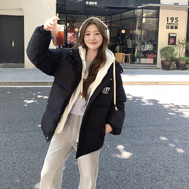 Falsas dos piezas de plumón de algodón para mujeres 2025 nuevo estilo coreano chaqueta de algodón chaqueta de invierno de estudiantes image 3