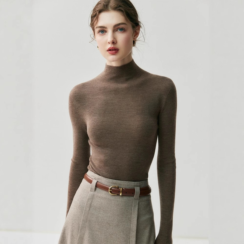 Machine Washable ~ Worsted Seamless Yangtze Yarn Pure Wool Knitted Bottoming Shirt for Women, Slim Fit and Layered Sweater