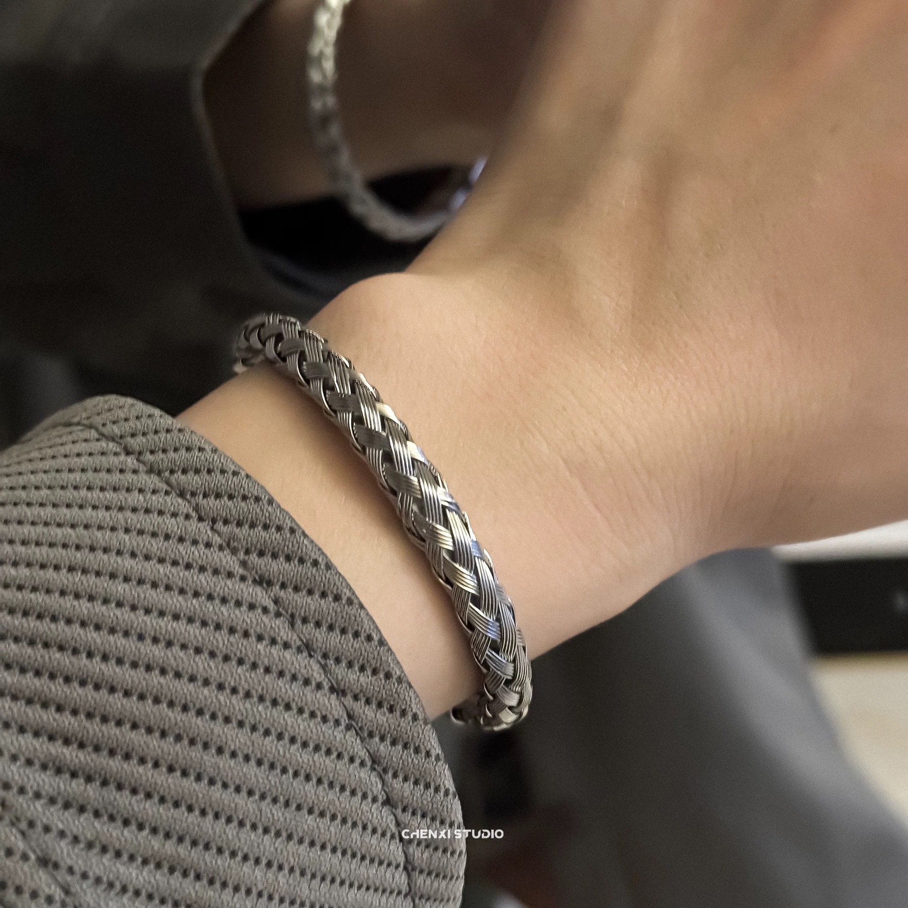 Silver twist bracelet