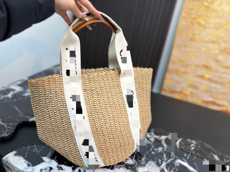 Creative Lettered Webbing Shoulder Bag, Simple and Elegant Women's Bucket Bag, Versatile for Commuting, Large Capacity, Hand-Held Straw Bag