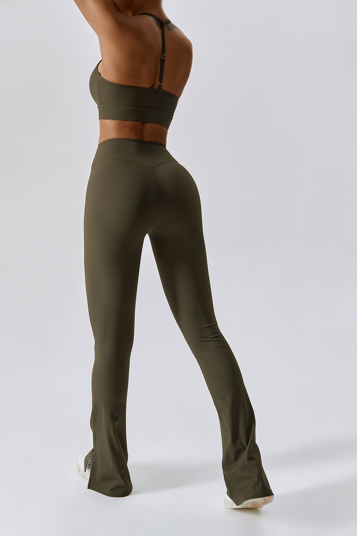 6模特展示-BCK8056-2-橄榄绿-1 (3).jpg