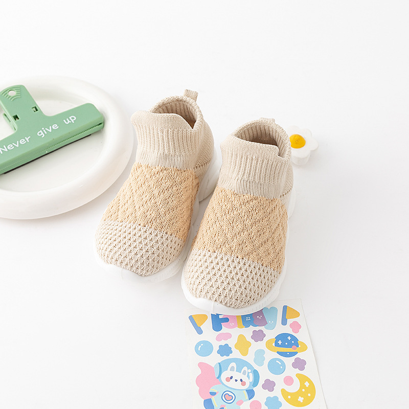 Zapatos para niños zapatos para bebés de mallas sólidas suela suave para bebés transpirables y cómodos