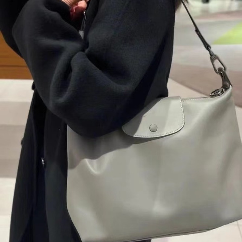 新しい Longxiang HOBO ハンドバッグ脇の下バッグメッセンジャーバッグハイエンドシングルショルダーファッションカジュアル大容量レディースバッグ|undefined