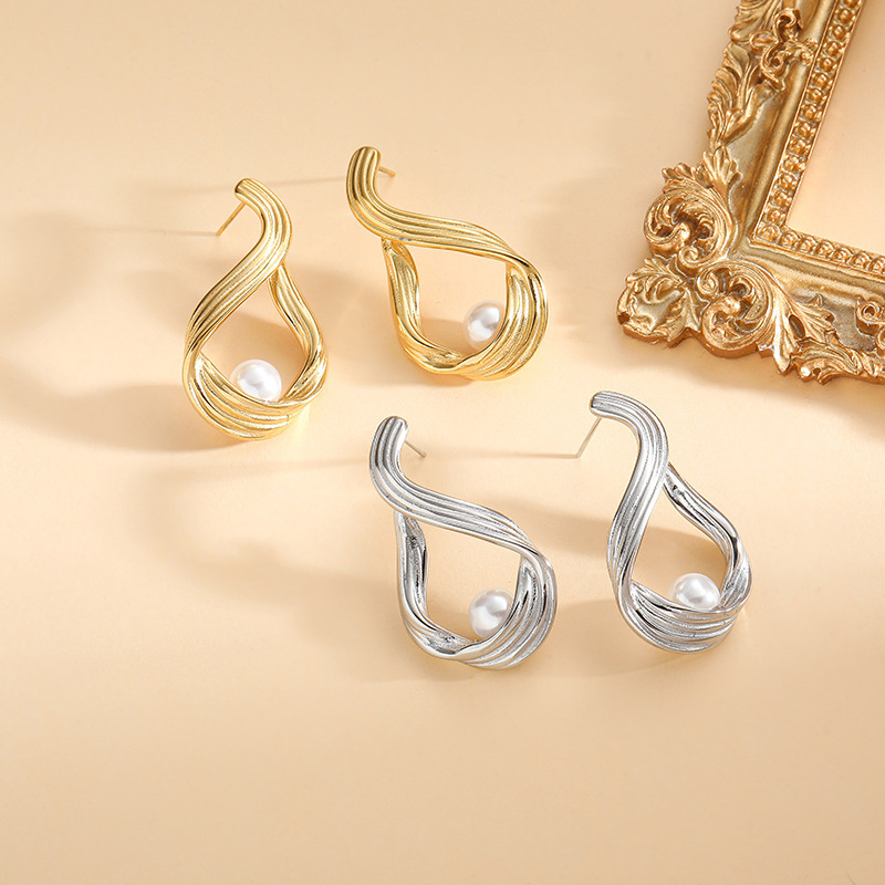 10g Weight Titanium Steel Ear Needle Material Ear Studs Classification 1 Pair Quantity Daily, Street Occasion Titanium Steel Material Geometric Pattern All Seasons Season Women's Gender Plating Design Retro, Commute Style 1 Pair Retro Commute Geometric Plating Titanium Steel Ear Studs 1