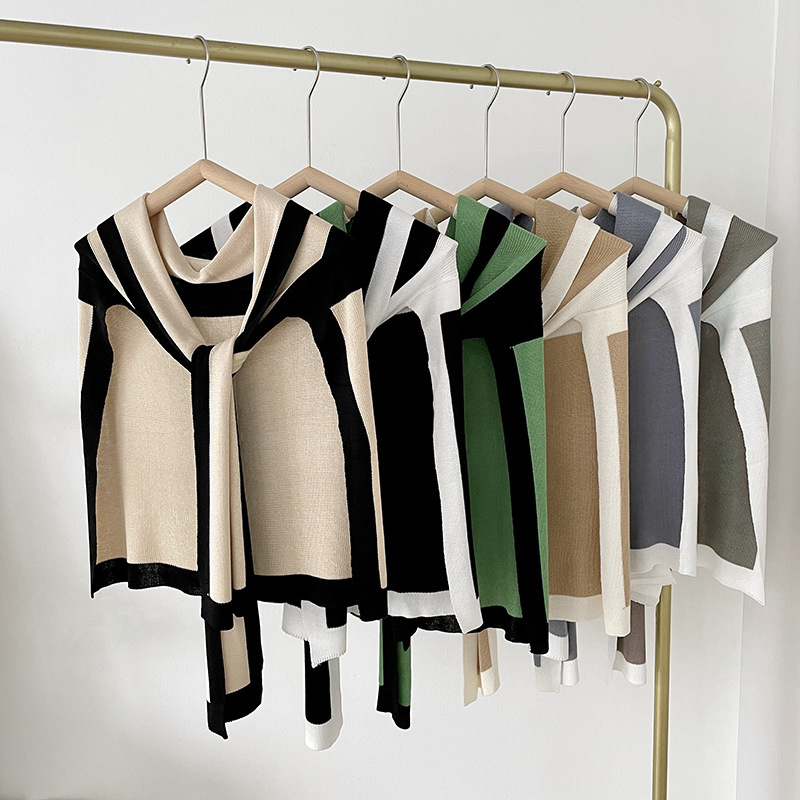 Mantón de protección solar de punto para mujer primavera y verano habitación con aire acondicionado moda Navy estilo costura contraste color desgaste exterior pequeño chal collar falso