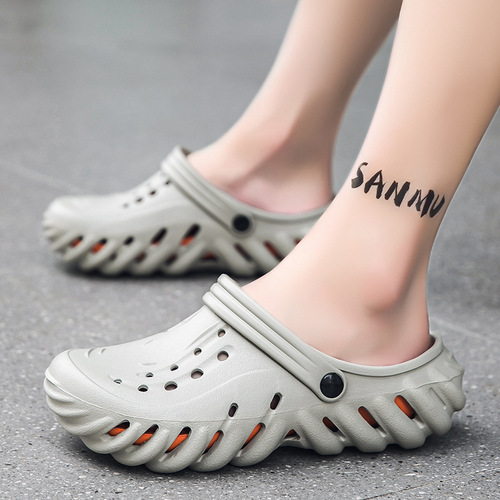 Croc shoes men's trendy toe-toe slippers students fashion casual beach shoes men's outer wear non-slip soft-soled sandals for men