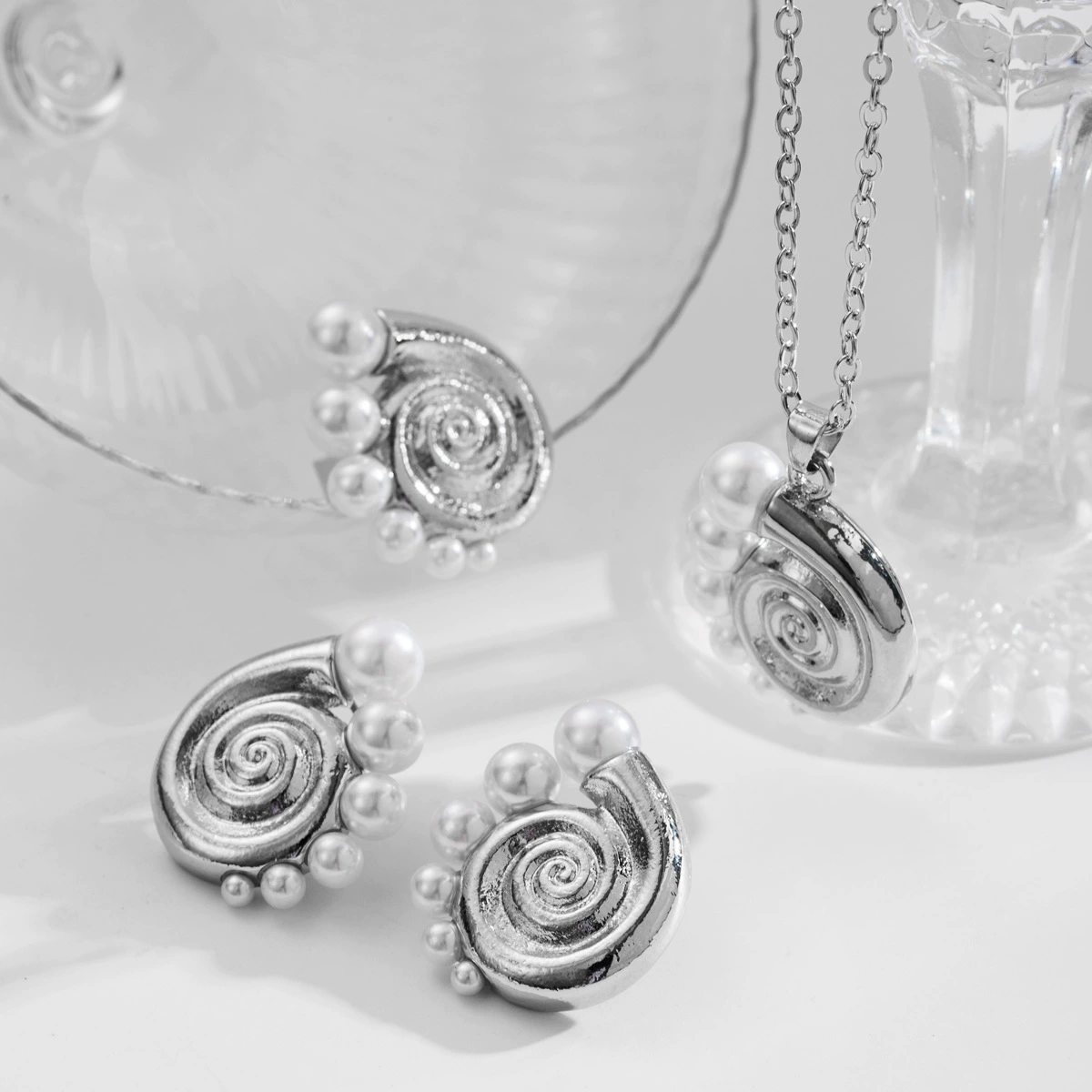 Fashionable brand earrings from pearl, necklace, ring for leisure, beach accessory, European style, simple and elegant design