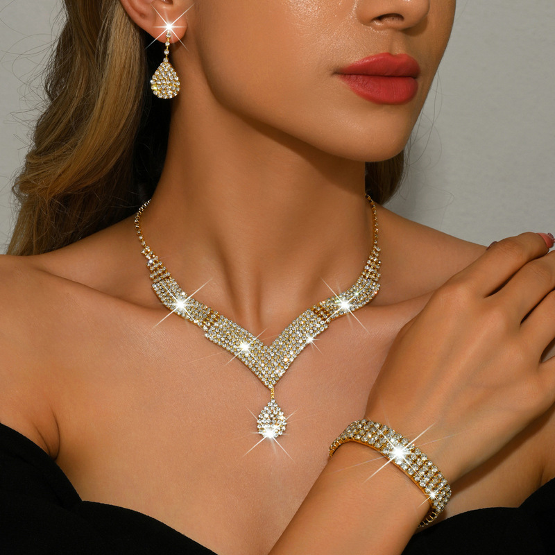 Hot-Selling Wedding Jewelry Necklace Earrings Bracelet Jewelry Set Luxury Rhinestone Bridal Set Chain Hot-Selling Wedding Jewelry Necklace Earrings Bracelet Jewelry Set Luxury Rhinestone Bridal Set Chain