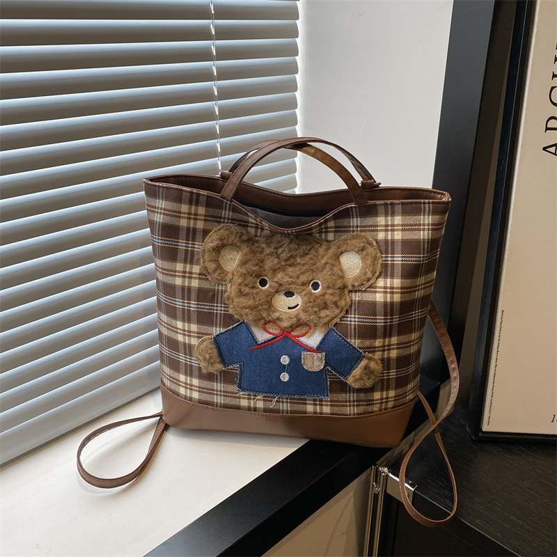 韩版大容量质感托特包女士包2024新款毛呢格子通勤背包卡通水桶包