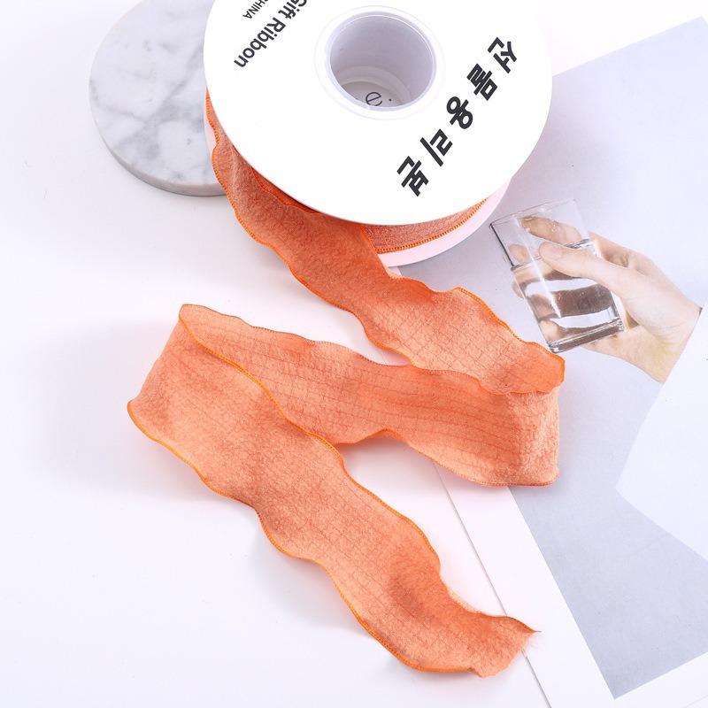 Cinta floral al por mayor 4cm borde dorado colorido ramo arco onda hilo llano cinta flor material de embalaje