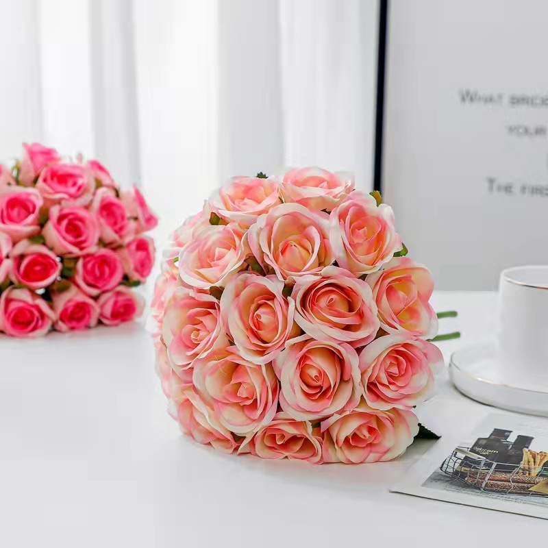 Venta al por mayor transfronteriza de ramos de novia de 18 rosas, flores de seda de alta gama para bodas, flores artificiales eternas. image 5