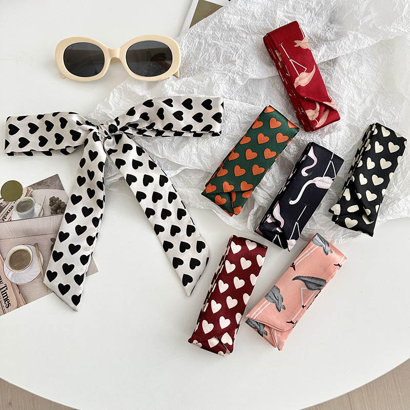 Pañuelo de seda largo, sentido de alta calidad, nuevo estilo, amor salvaje, bufanda pequeña, pañuelo para el cabello, cinturón para el cabello atado, cinturón decorativo con serpentina