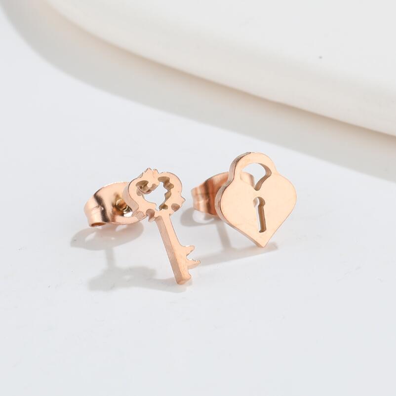 Fashion Key Lock Titanium Steel Ear Studs Plating No Inlaid Stainless Steel Earrings