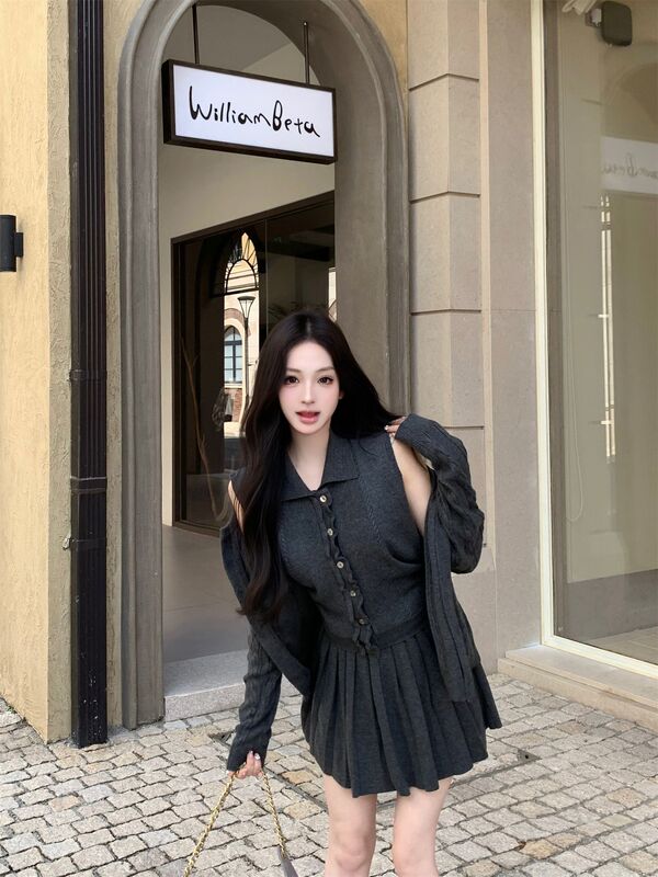 套装女装韩系Polo马甲背心减龄百褶短裙针织麻花开衫小外套三件套|undefined