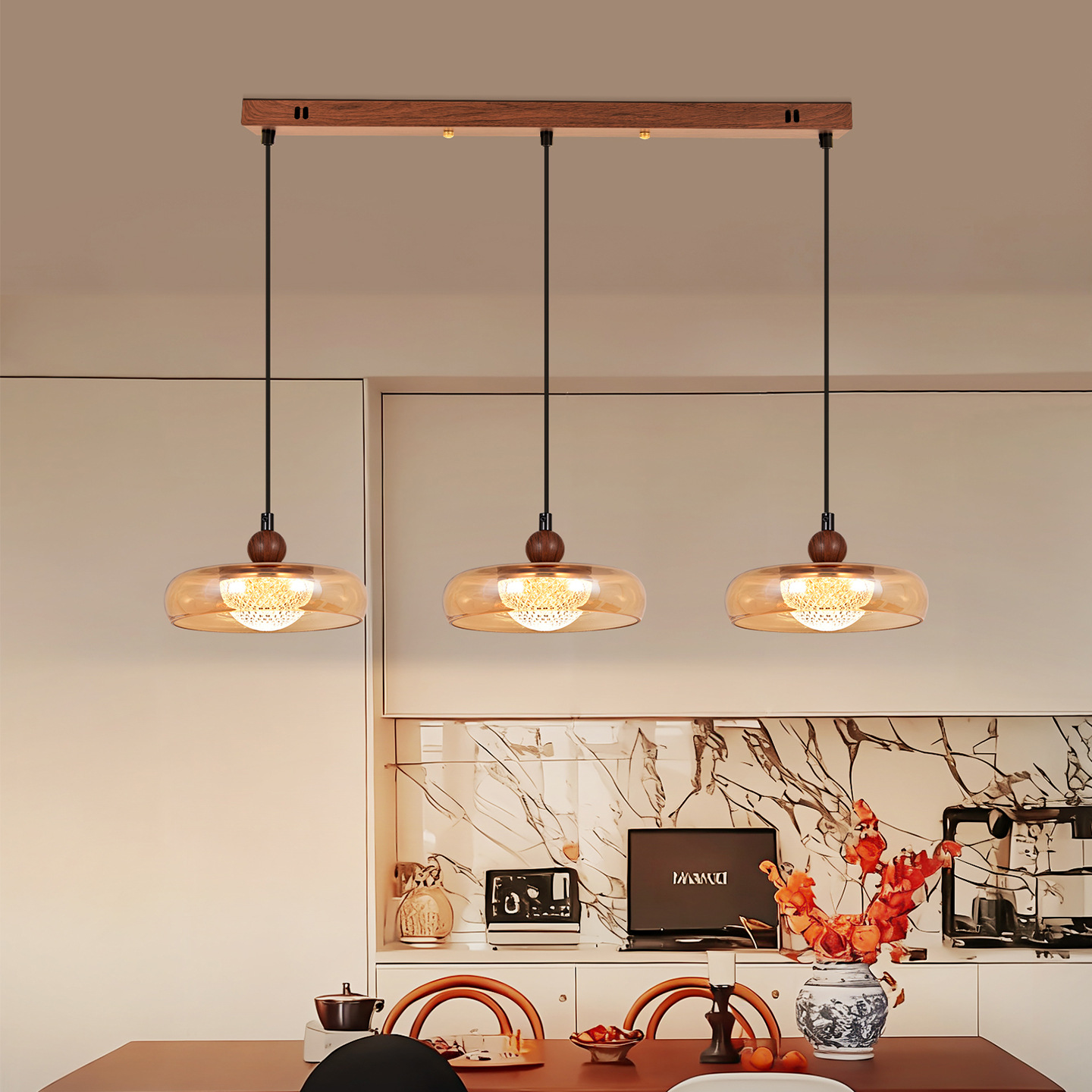 Lámpara de comedor nueva lámpara de mesa retro estilo medieval lámpara de mesa de comedor luces de vidrio de tres extremos L271