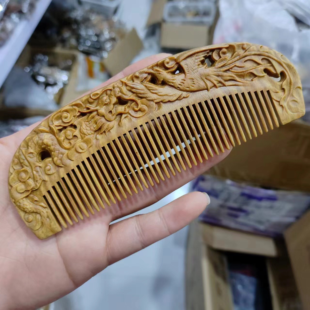 緑檀木両面彫刻磨き木櫛マッサージ保健携帯櫛プレゼントスポットメーカー卸売り