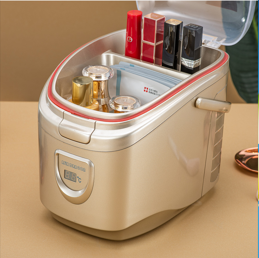 工厂生产美妆冰箱 车载小冰箱 可定制 可出口 礼品|ru