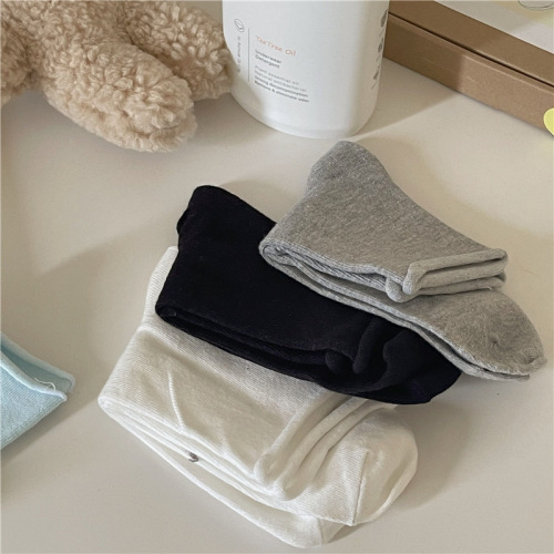 White ribbed ankle socks for spring and summer, breathable and comfortable, simple and versatile, suitable for young girls, crew length, wholesale.