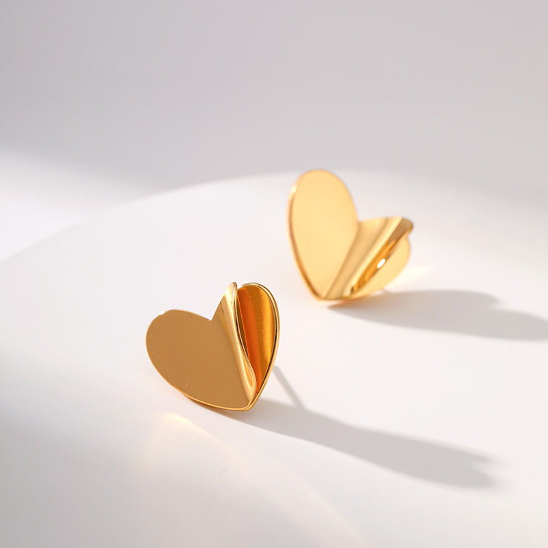Women'S Gender Plating Design Fashion Heart Shape Copper Plating Ear Studs 1 Pair