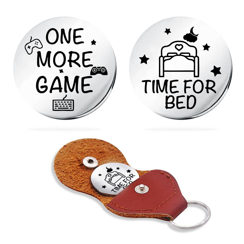 Nuevo divertido destino flip moneda regalo acero inoxidable juego de doble cara/tiempo de dormir llavero decisión