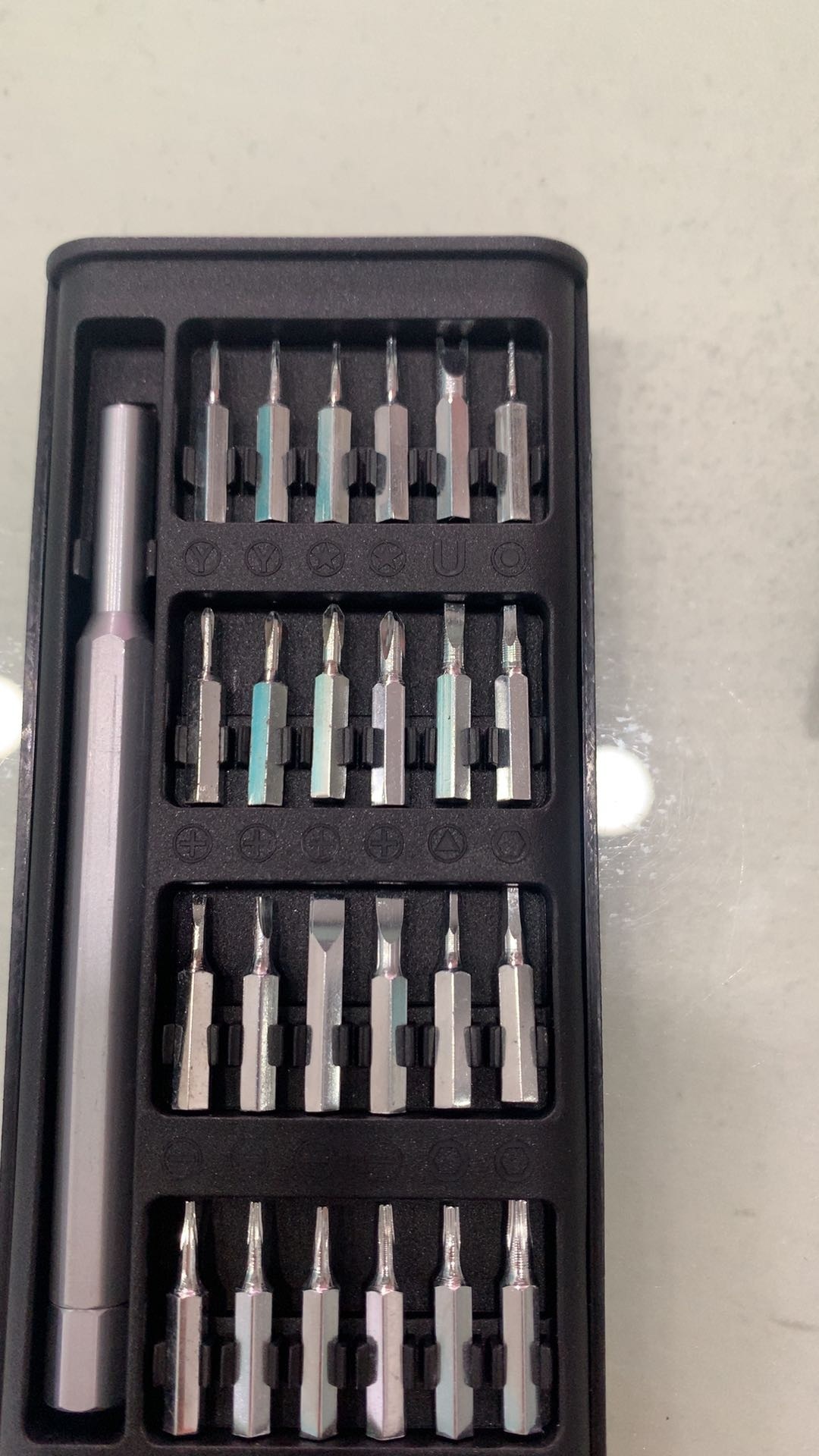 [Actividad] Juego de destornilladores de precisión, teléfono móvil, computadora doméstica, desmontaje, herramienta de reparación, forma cruzada