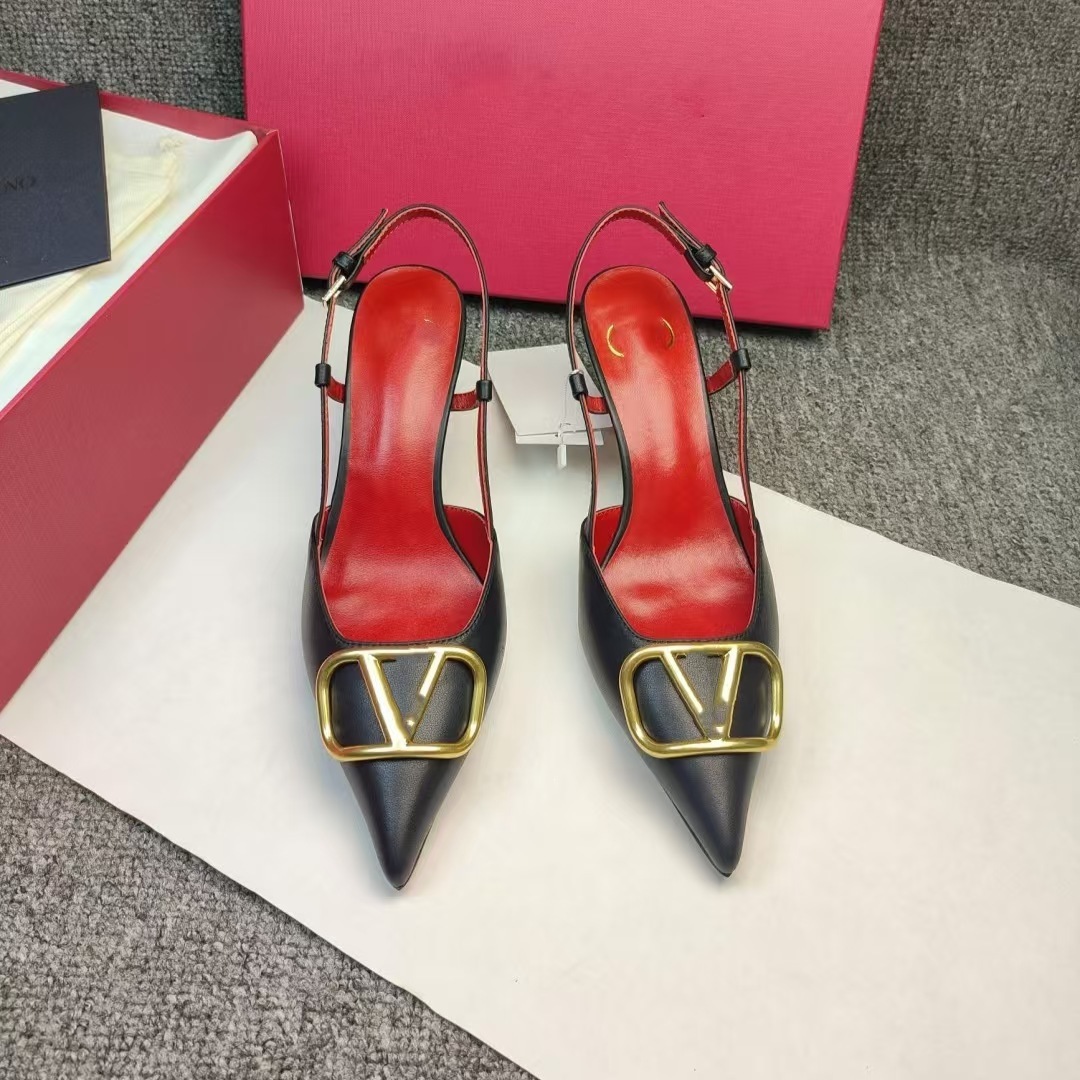 Qadın Patent Dəri Uclu Burunlu Yüksək Dabanlı Sandal