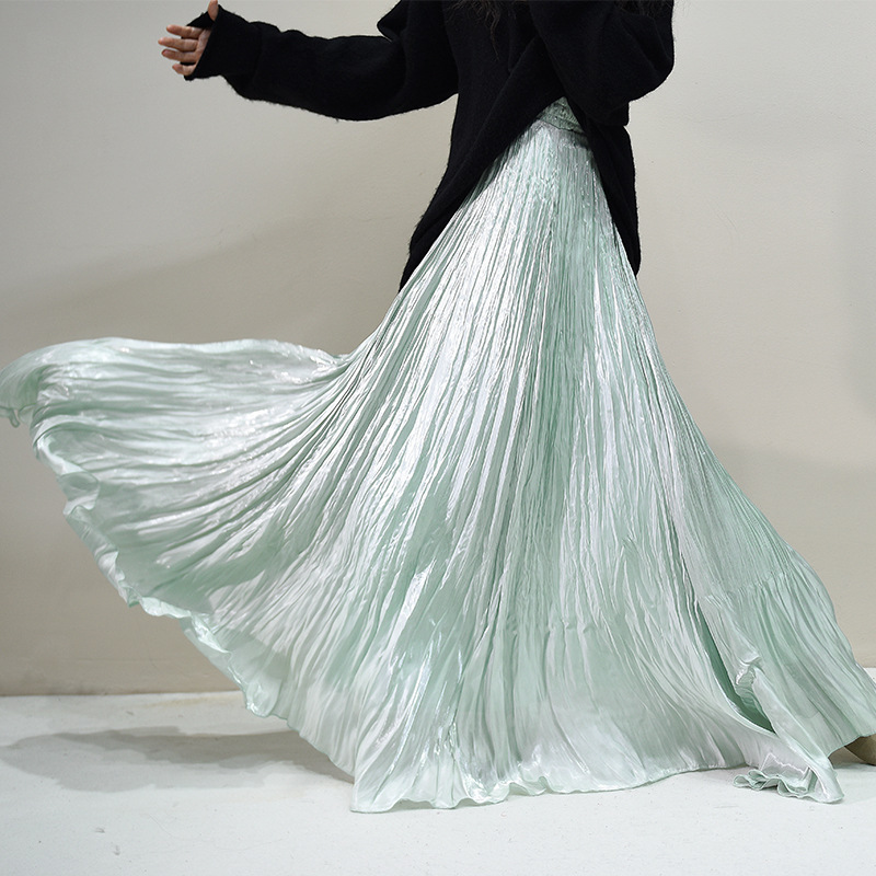 2026 Autumn Women's Pleated Long Skirt with Metallic Luster, Silky Fabric, Flowing A-line Skirt, Slimming and Versatile Half Skirt 2026 Autumn Women's Pleated Long Skirt with Metallic Luster, Silky Fabric, Flowing A-line Skirt, Slimming and Versatile Half Skirt