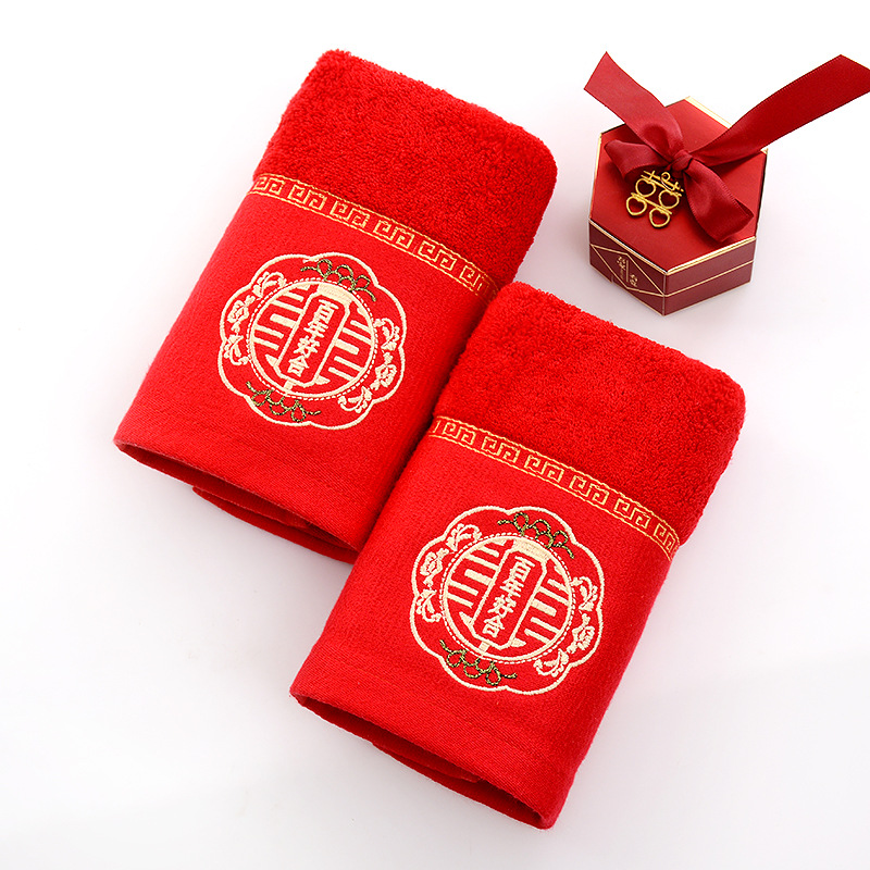 Большое красное маленькое вековое сочетание