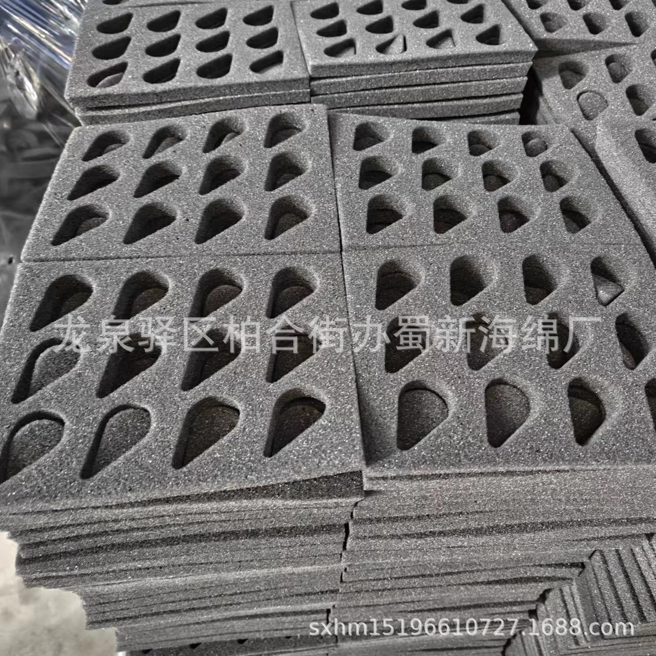 厂家供应草莓海绵/55枚66枚77枚草莓海绵/水果海绵包装