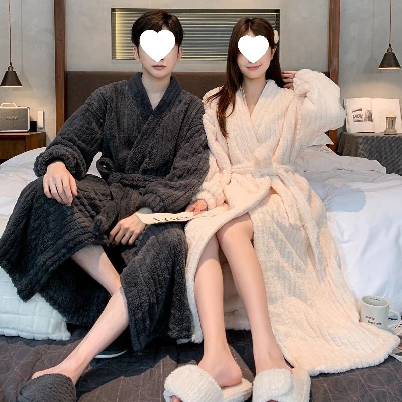 Couple's Nightgown for Women in Autumn and Winter Thickeneded and Velvet Long Coral Velvet Men's Winter Bathing Robe Flannel Pajamas