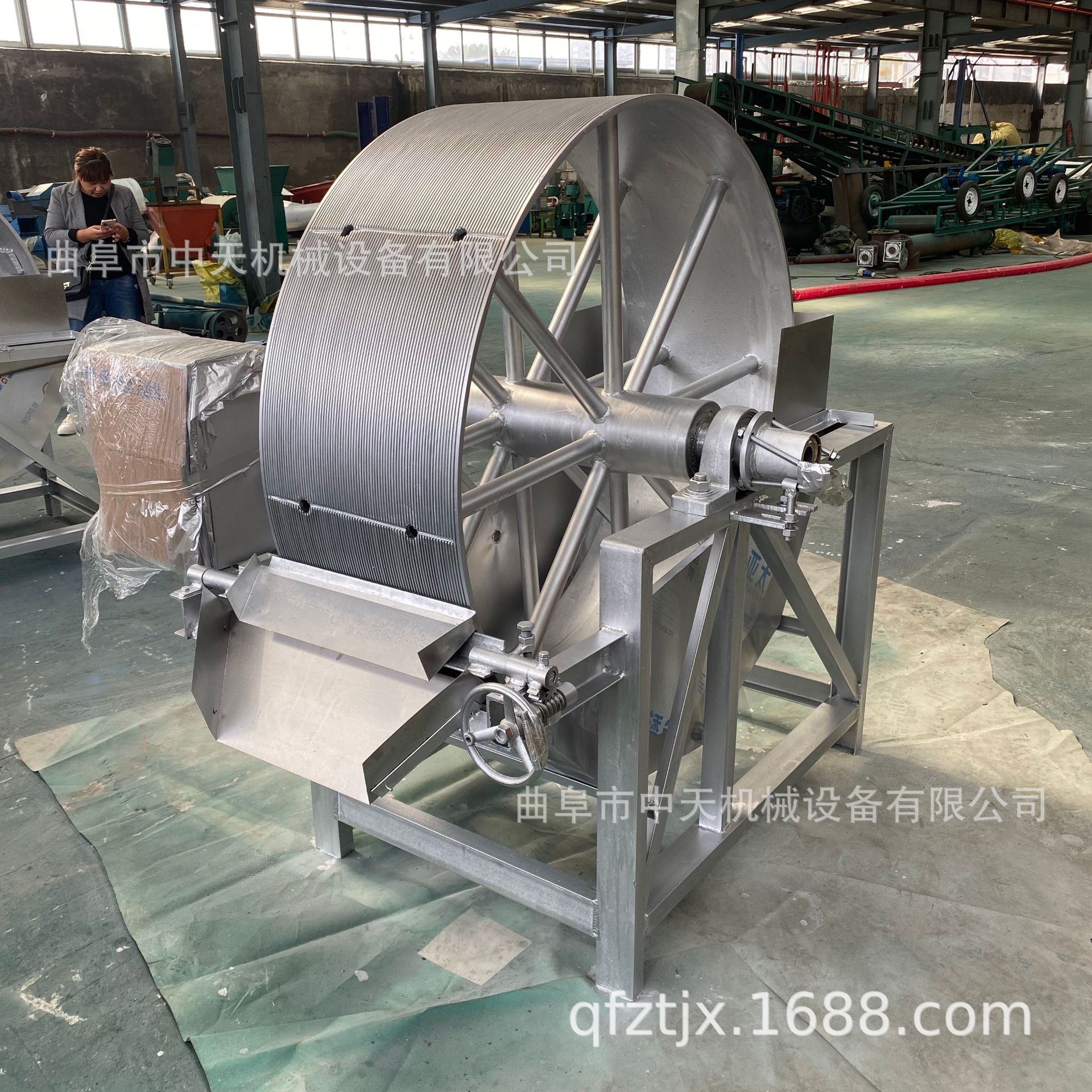 供应新型淀粉脱水机wq888石灰石粉淀粉脱水机 红薯淀粉脱水机