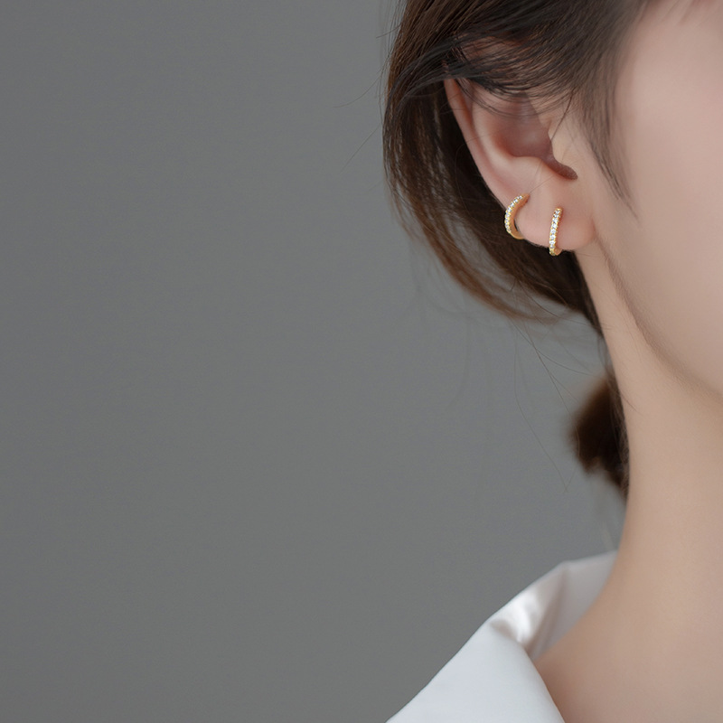 Eloch s925 plata temperamento de moda perforación de orejas de estilo femenino estilo minimalista de verano joyas de orejas en forma de C G9420