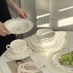 法式 中古假日浪漫碎花庄园浮雕花卉陶瓷盘碗甜品盘汤盘餐具套装