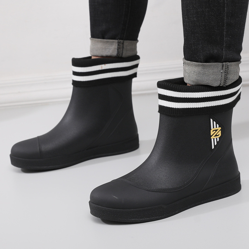 2024 nuevas Botas de lluvia zapatos de goma para hombres Botas de lluvia a media pantorrilla Cocina para llevar zapatos de agua de moda Zapatos de pesca para hombres zapatos de trabajo moda