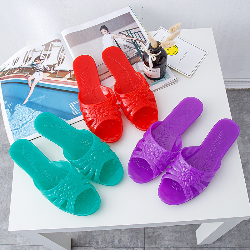 Women's Comfortable Outer Wear Pvc Sandals, Autumn and Summer Outdoor Beach Flip Flops, Trendyy Casual Crystal Plastic Shoes