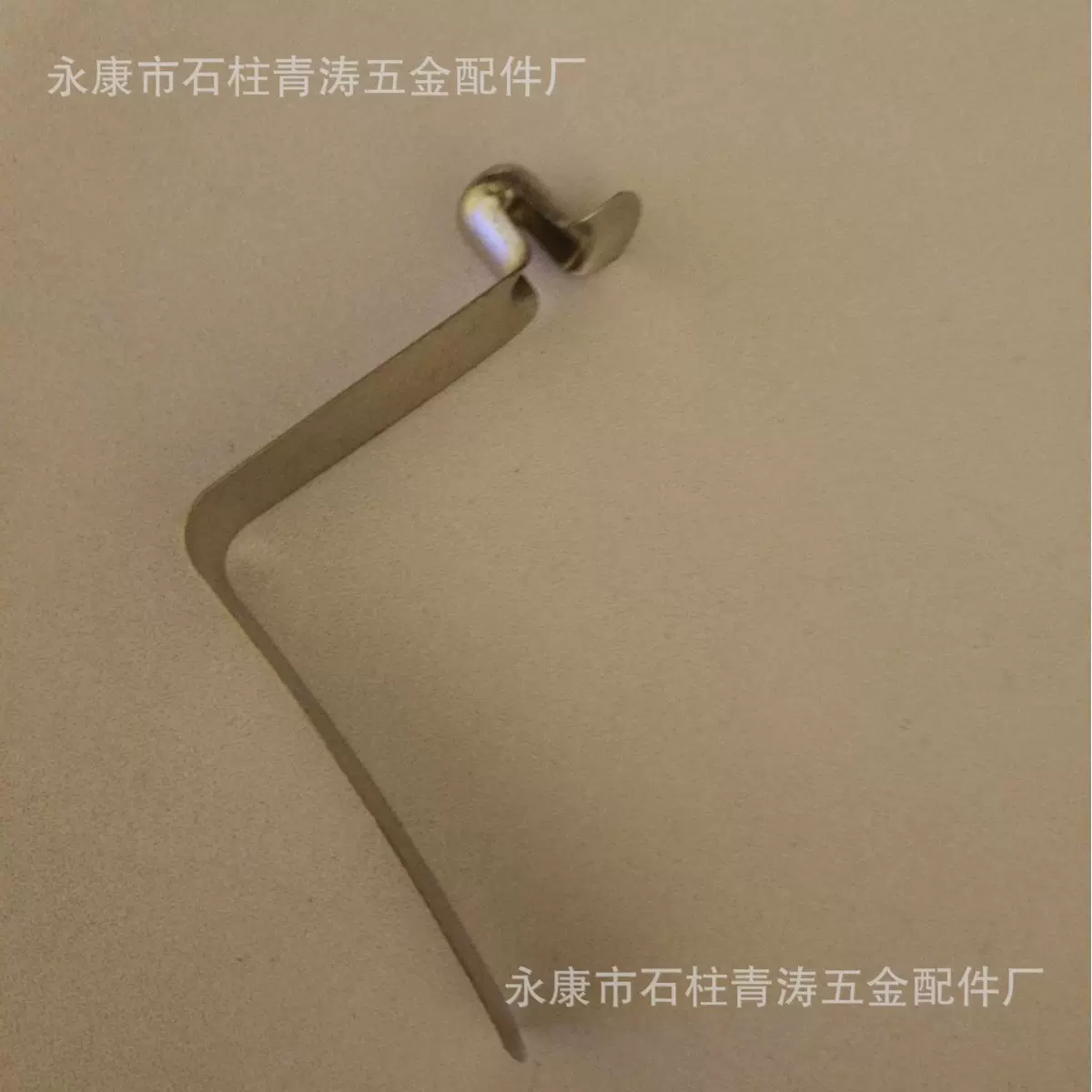 弹簧片V型弹片管内孔定位6mm单头空心猛钢镀镍弹扣五金弹簧片弹珠