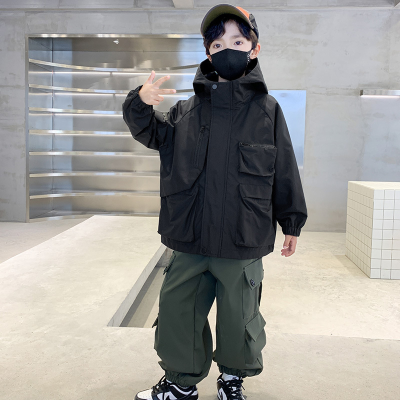 소년 가을 코트 2024 새로운 봄과 가을 소년 중대형 어린이 가을 드레스 어린이 패션을위한 멋진 자켓