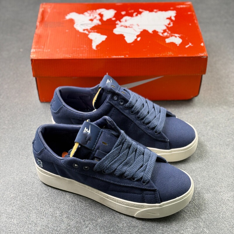 Pure Original Book x Blazer Collaboration: Pioneer Skate Shoes with Embossed Designs, Unisex Spring/Summer Sports Sneakers Pure Original Book x Blazer Collaboration: Pioneer Skate Shoes with Embossed Designs, Unisex Spring/Summer Sports Sneakers