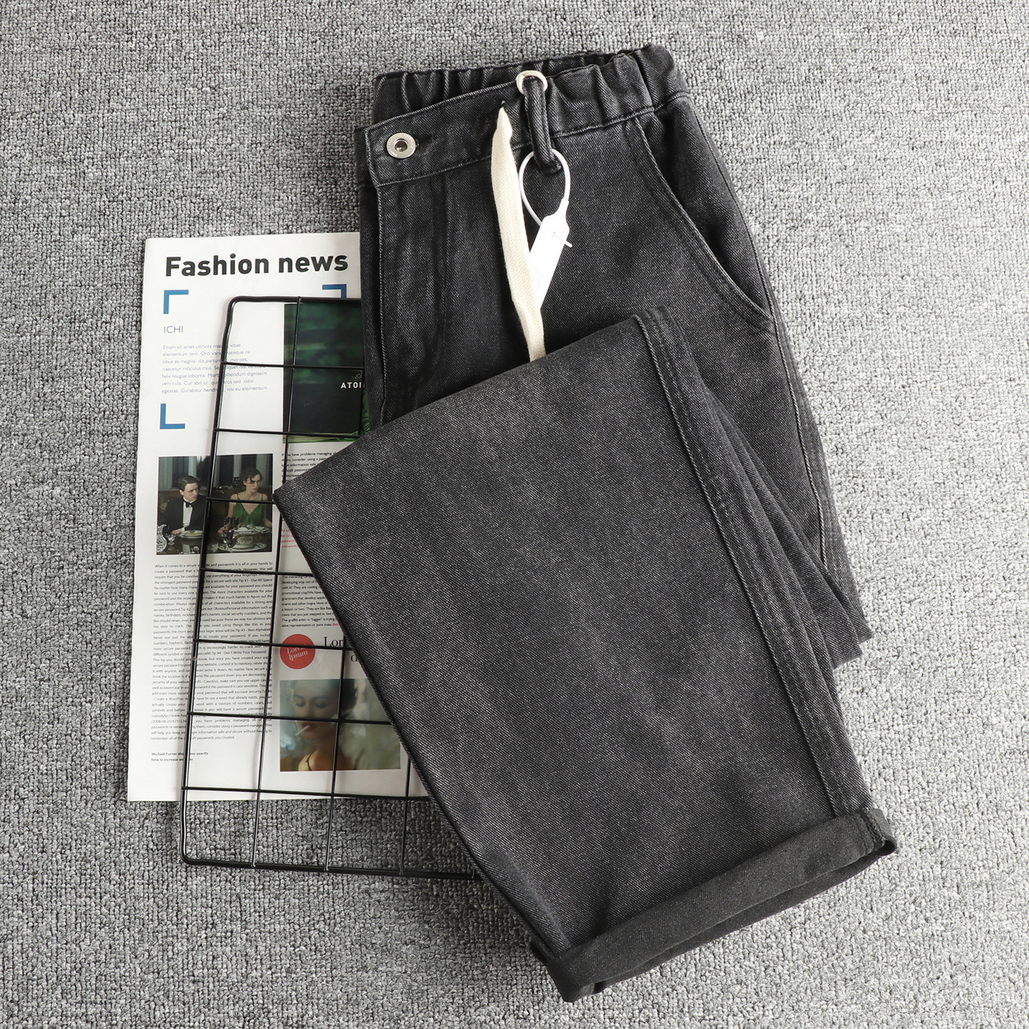 Men's Elastic Waistband Straight Leg Jeans Washed Distressed Black Grey Loose Fitting American Style Trousers_voghion.com