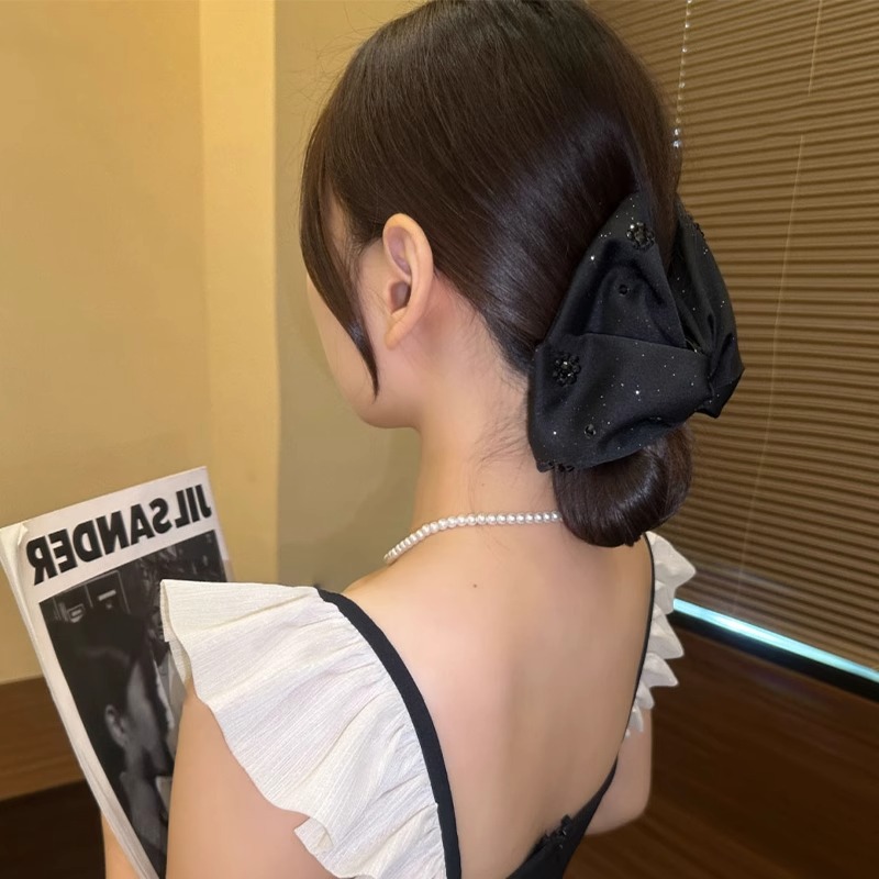 Cabeza de princesa francesa Hepburn clip de agarre de estilo femenino de alta calidad 2025 nuevo temperamento clip de cabello de arco alta cola de caballo adornamiento de cabello