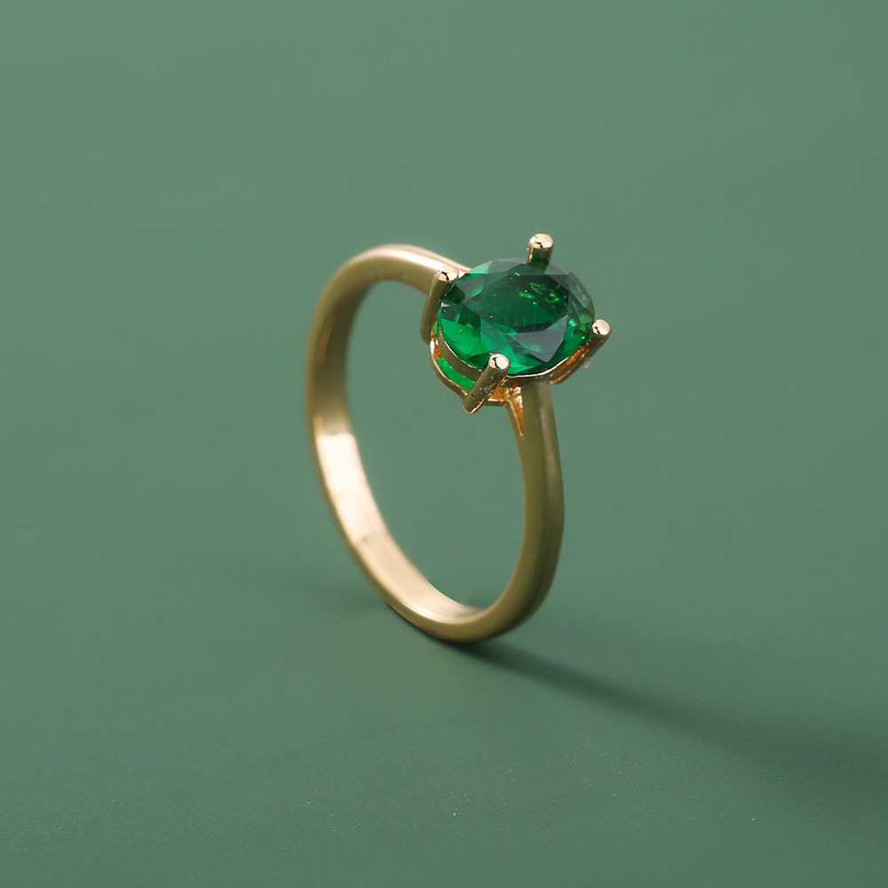 Nouvelle Bague En Diamant Tourmaline Vert Émeraude À Quatre Griffes Européenne Et Américaine, Bijoux En Zircon Micro-émeraude display picture 3