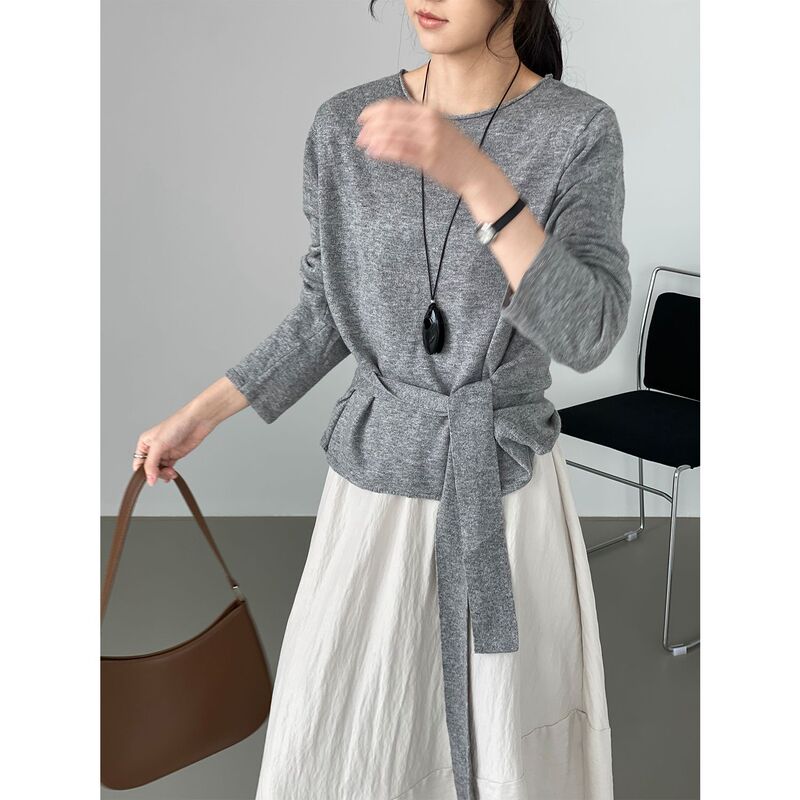 Early Autumn Korean Style Gentle Tie Waist Knit Top for Women, Round Neck, Simple and Slimming Base Shirt Y1225