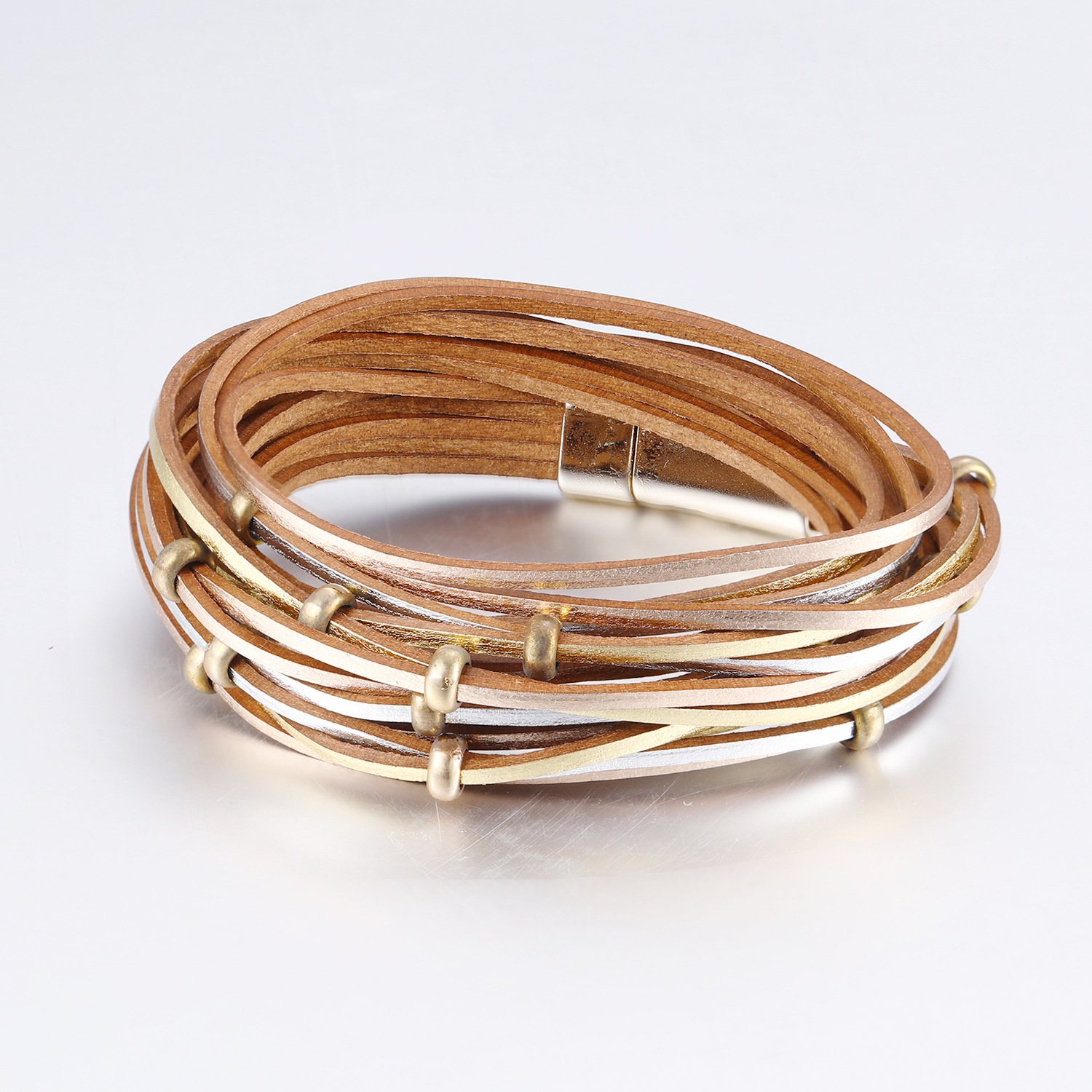 Estilo nacional transfronterizo temperamento retro creativo cuentas cruzadas pulseras de cuero multicapa pulseras de cuero adsorción alta pulseras al por mayor