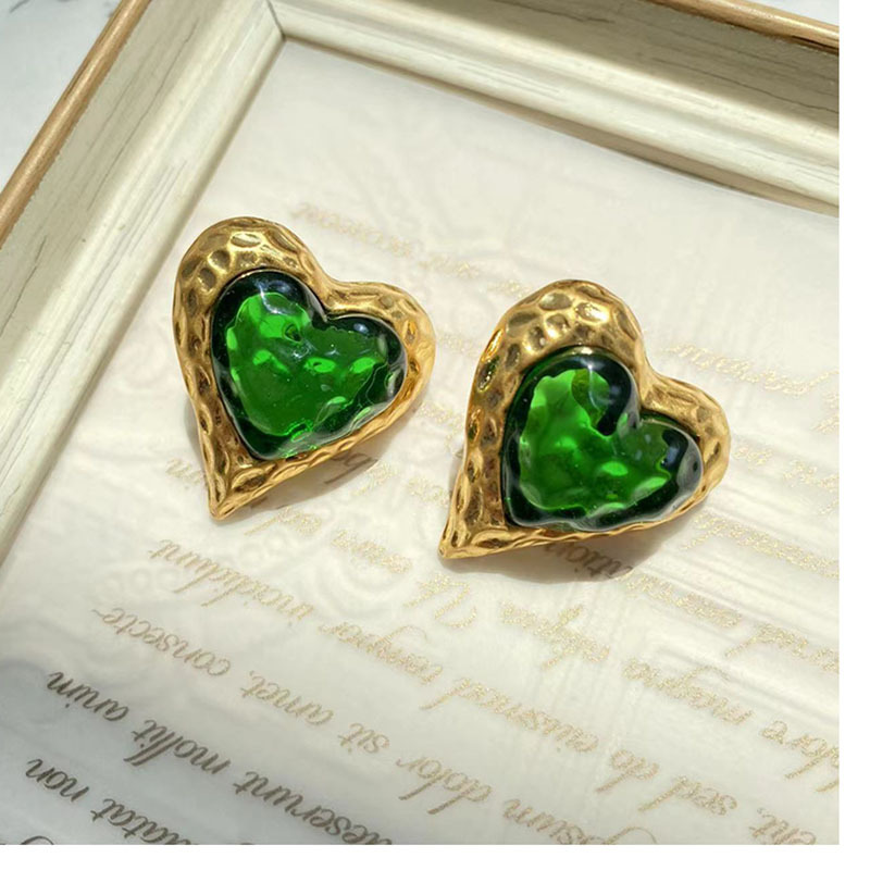 Fashion Heart Shape glass Heart Artificial Gemstones Womenu0027S Ear Studs 1 Pair
