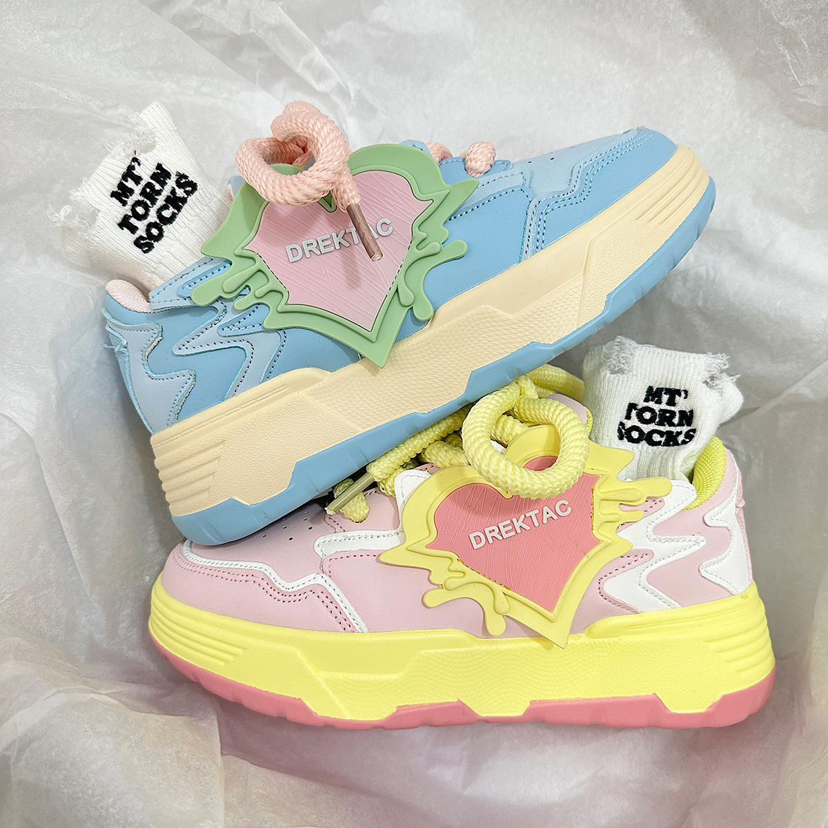 Internet celebrity thick-soled casual white shoes for women, spring and autumn 2023 new niche versatile running sneakers for women