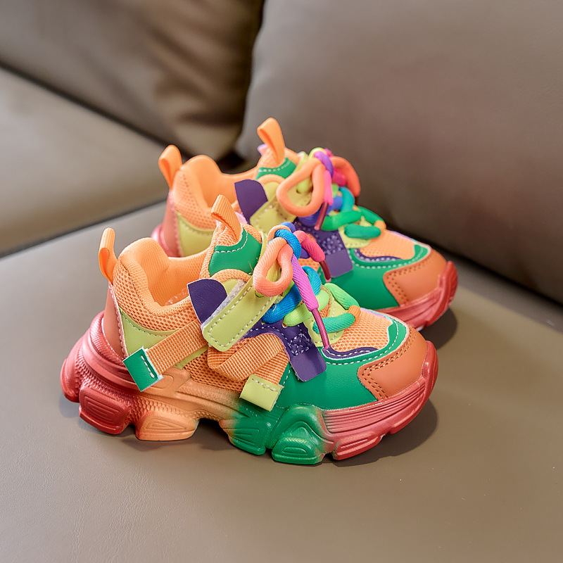 Zapatos deportivos infantiles primavera y otoño para niños y niñas, zapatos transpirables para padres, zapatos de estudiantes de malla, protección ambiental transfronteriza