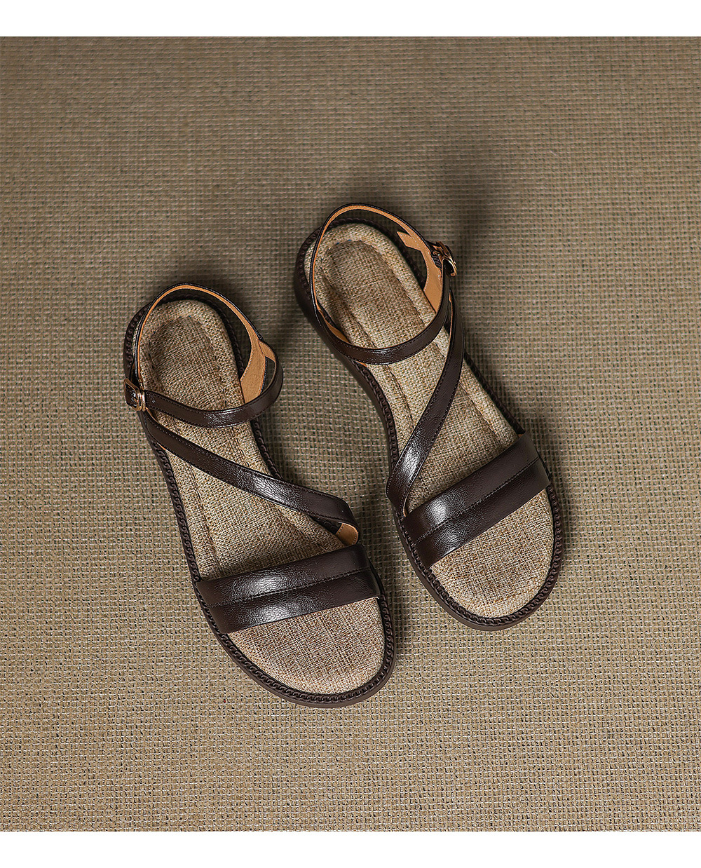 Dép sandal nữ xỏ ngón đế bệt quai ngang khóa — màu nâu chi tiết 16